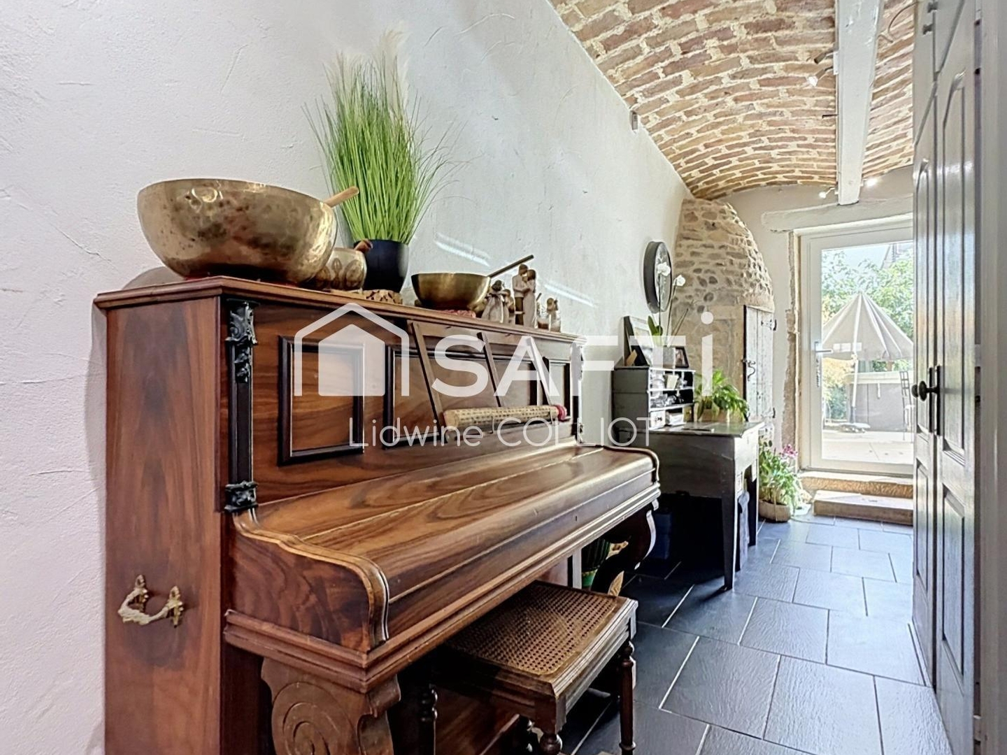 Maison à vendre - 6 pièces - 208m2 - Belleville-En-Bea... (69220)