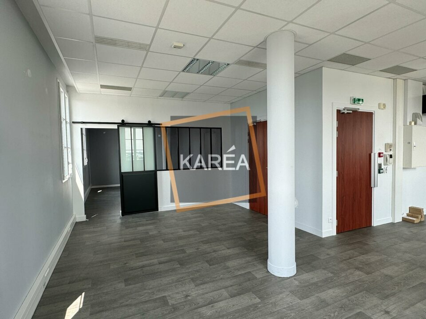 Locaux à vendre - 96m2 - Chessy (77700)