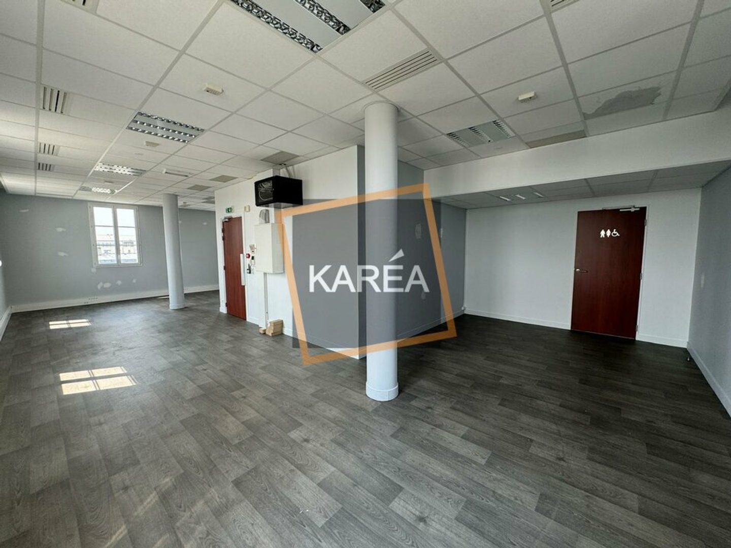 Locaux à vendre - 96m2 - Chessy (77700)