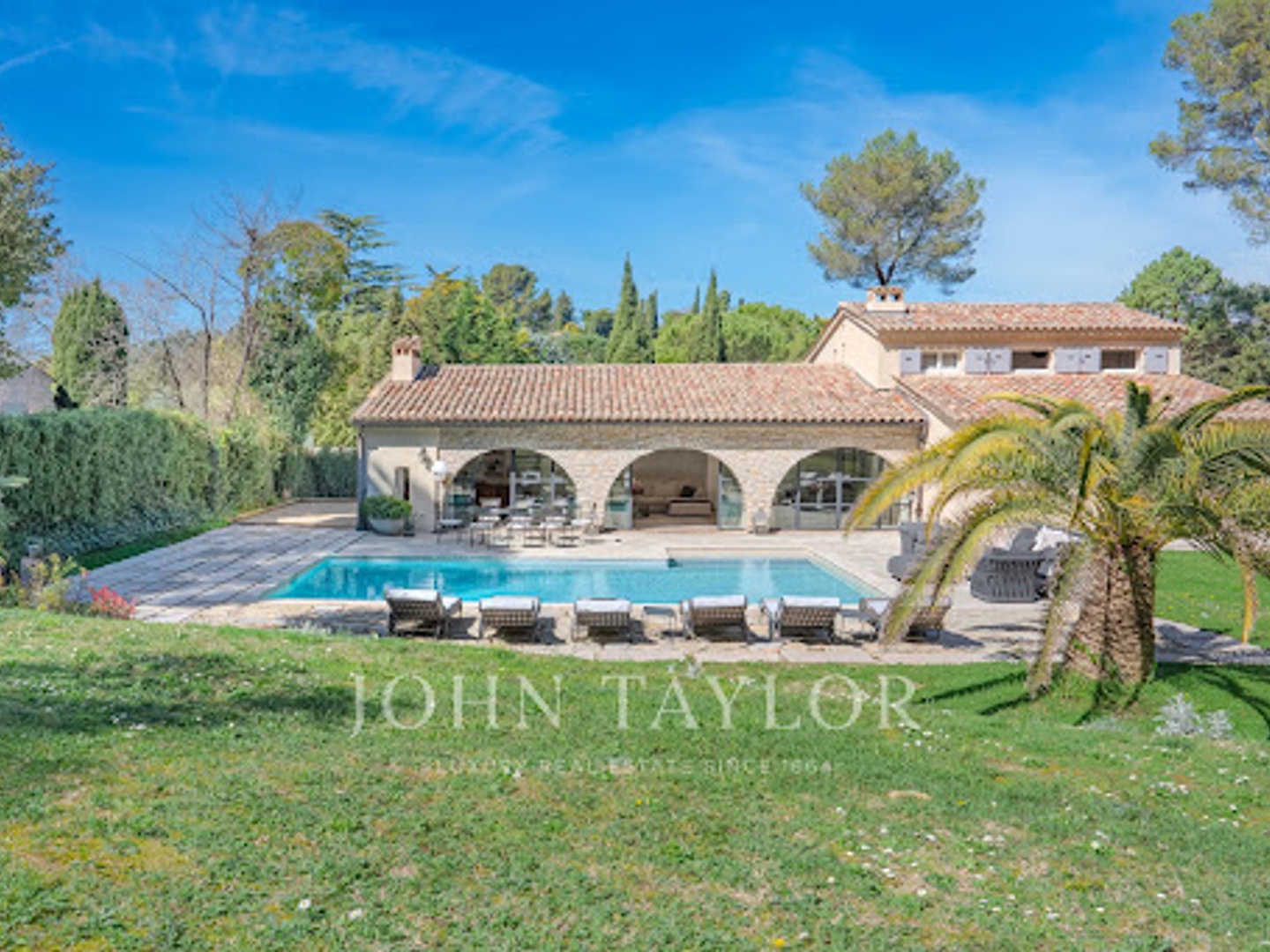 Maison à vendre - 6 pièces - 250m2 - Mougins (06250)