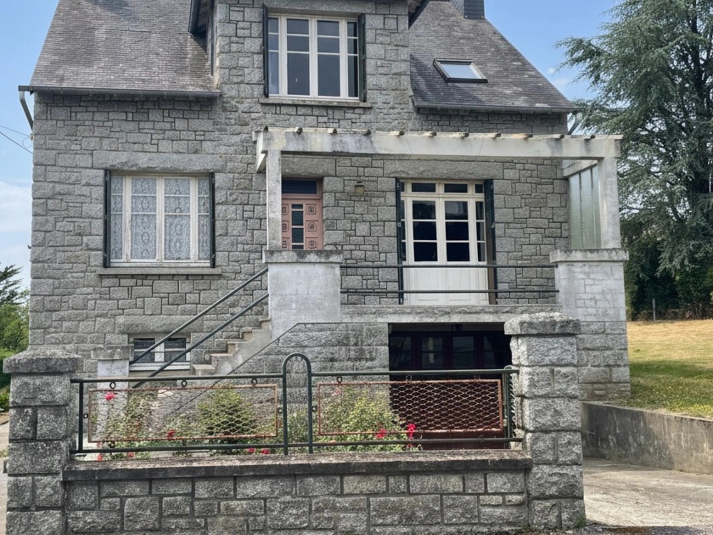 Maison à vendre 7 pièces à Saint-Nicolas-du-Pélem (22)