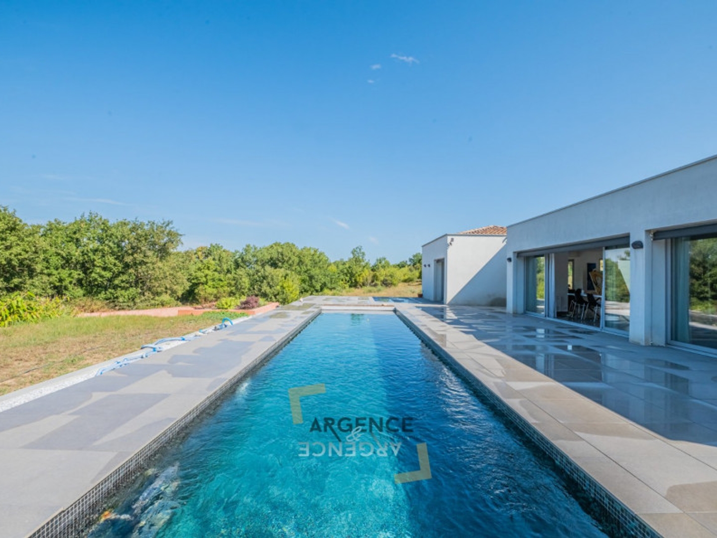 Maison 5 pièces 235 m²