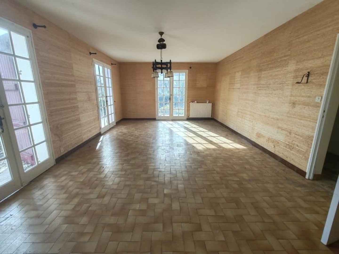 Appartement à vendre - 9 pièces - 200m2 - Tercis-Les-Bains (40180)