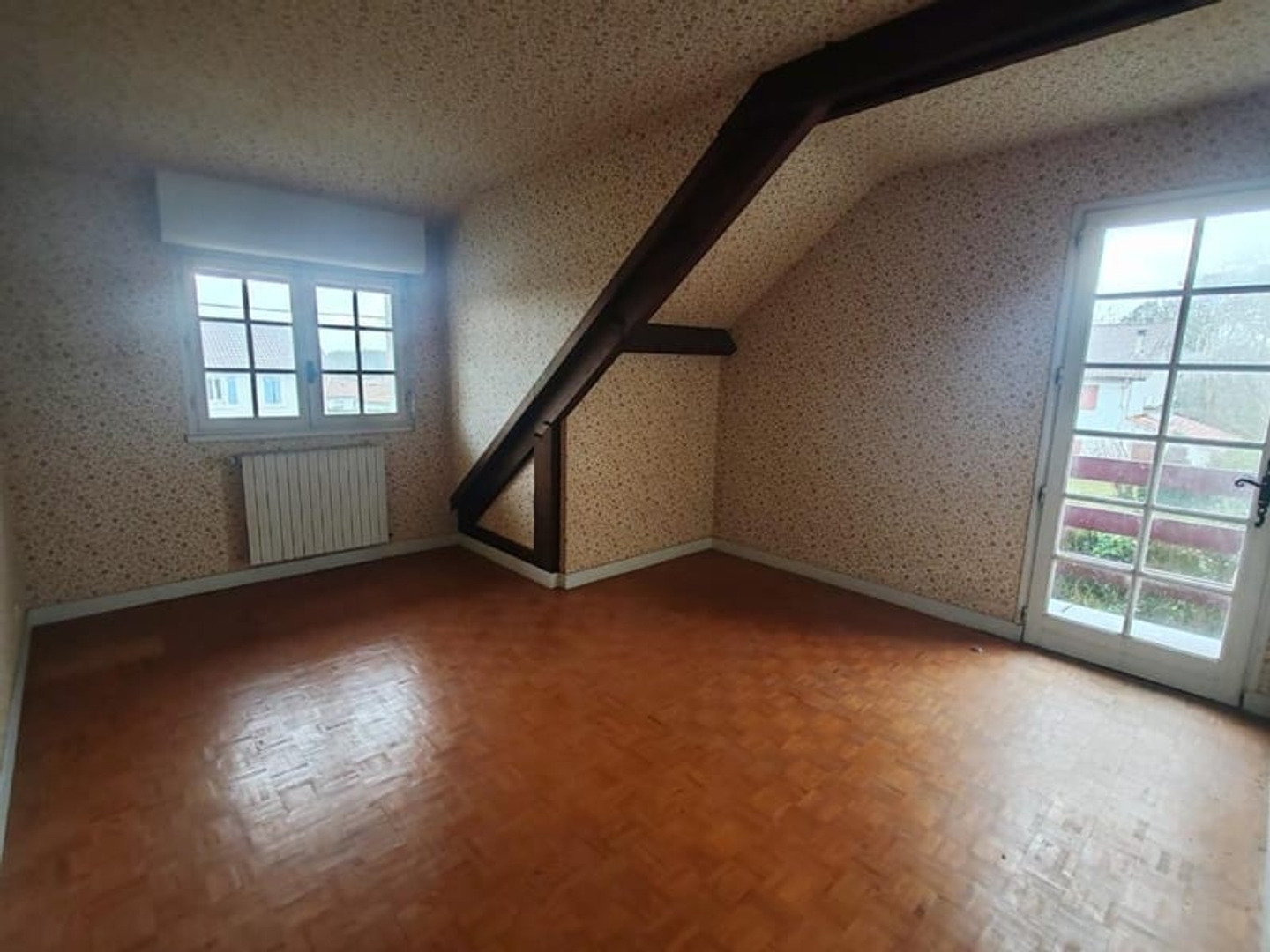 Appartement à vendre - 9 pièces - 200m2 - Tercis-Les-Bains (40180)