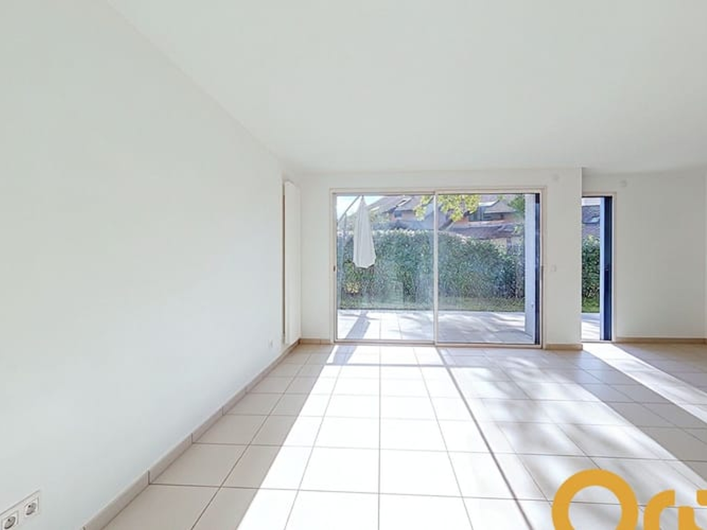 Appartement à vendre - 4 pièces - 97m2 - Saint-Julien-En-G... (74160)