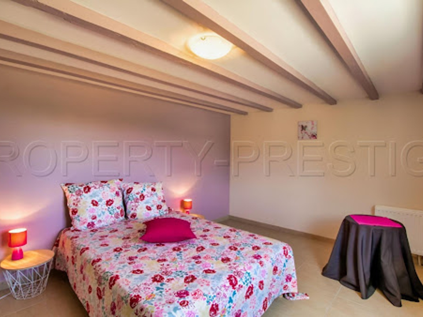 Maison à vendre - 600m2 - La Roche-Chalais (24490)