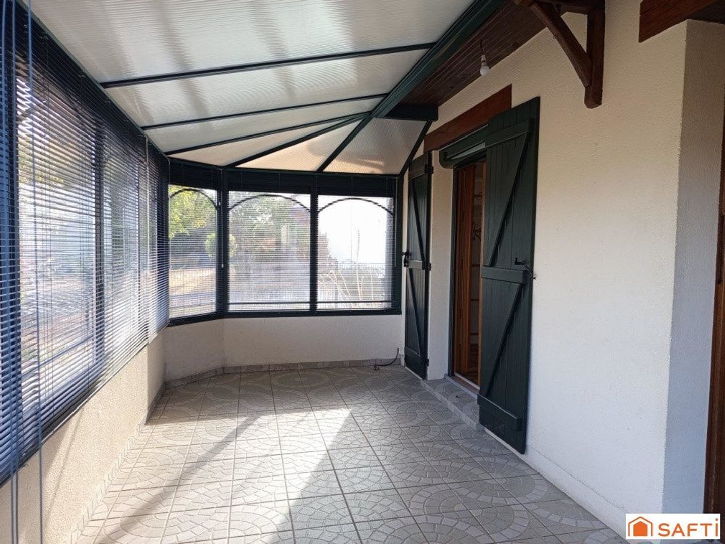 Jolie maison de plain pied, bien située et bien équipée
