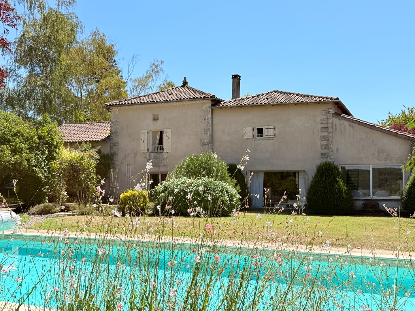 Maison à vendre - 10 pièces - 360m2 - Verteillac (24320)