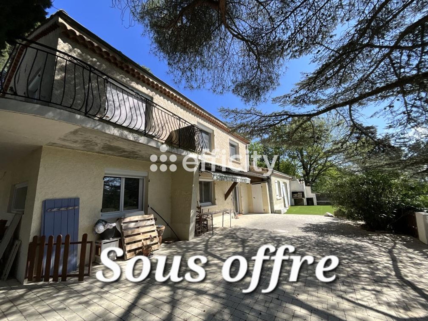 Maison 11 pièces 215 m²