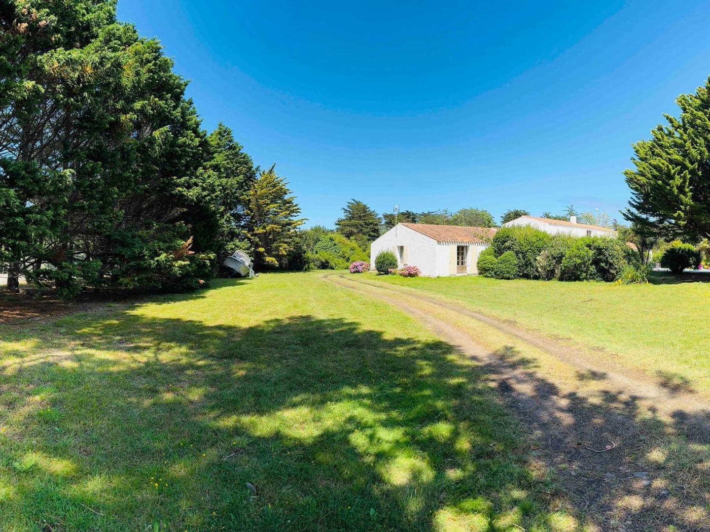 Maison à vendre - 2 pièces - 312m2 - L'île-D'yeu (85350)