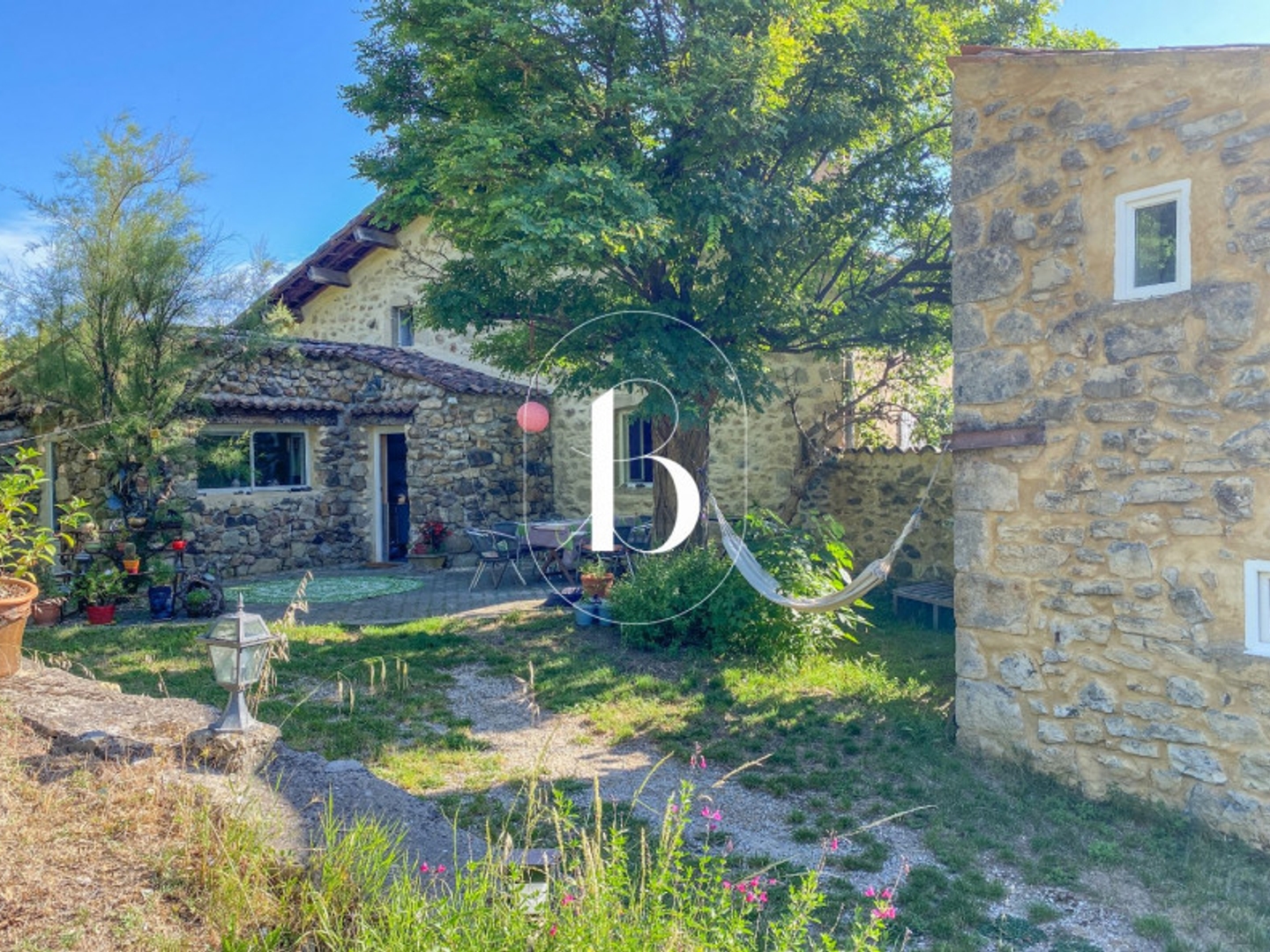 Mas provençal 12 pièces 100 m²
