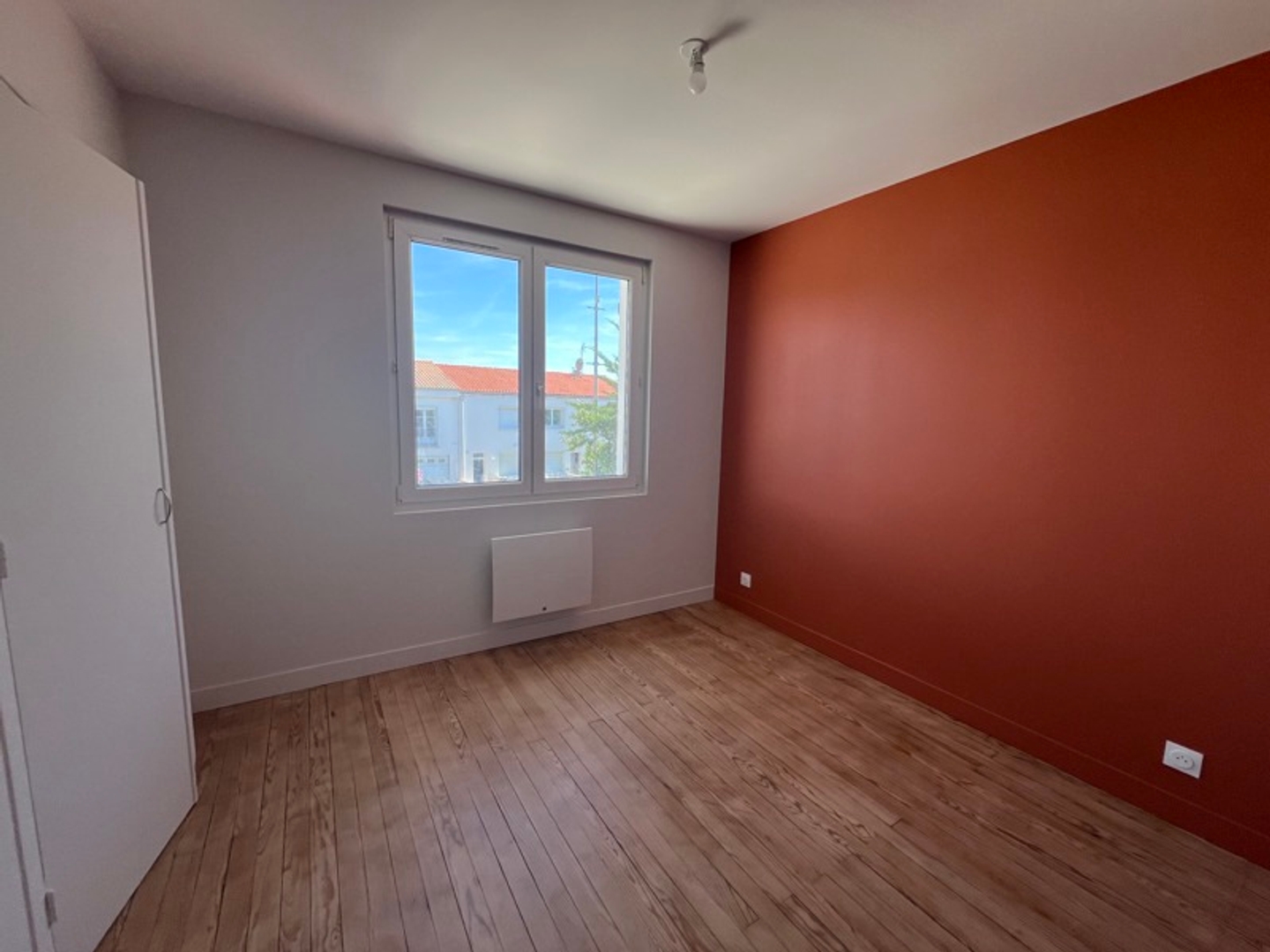 Maison à vendre - 4 pièces - 385m2 - Périgny (17180)