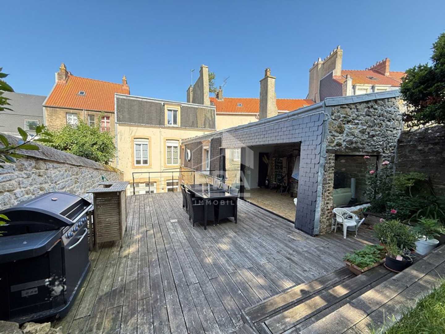 Maison 15 pièces 273 m²