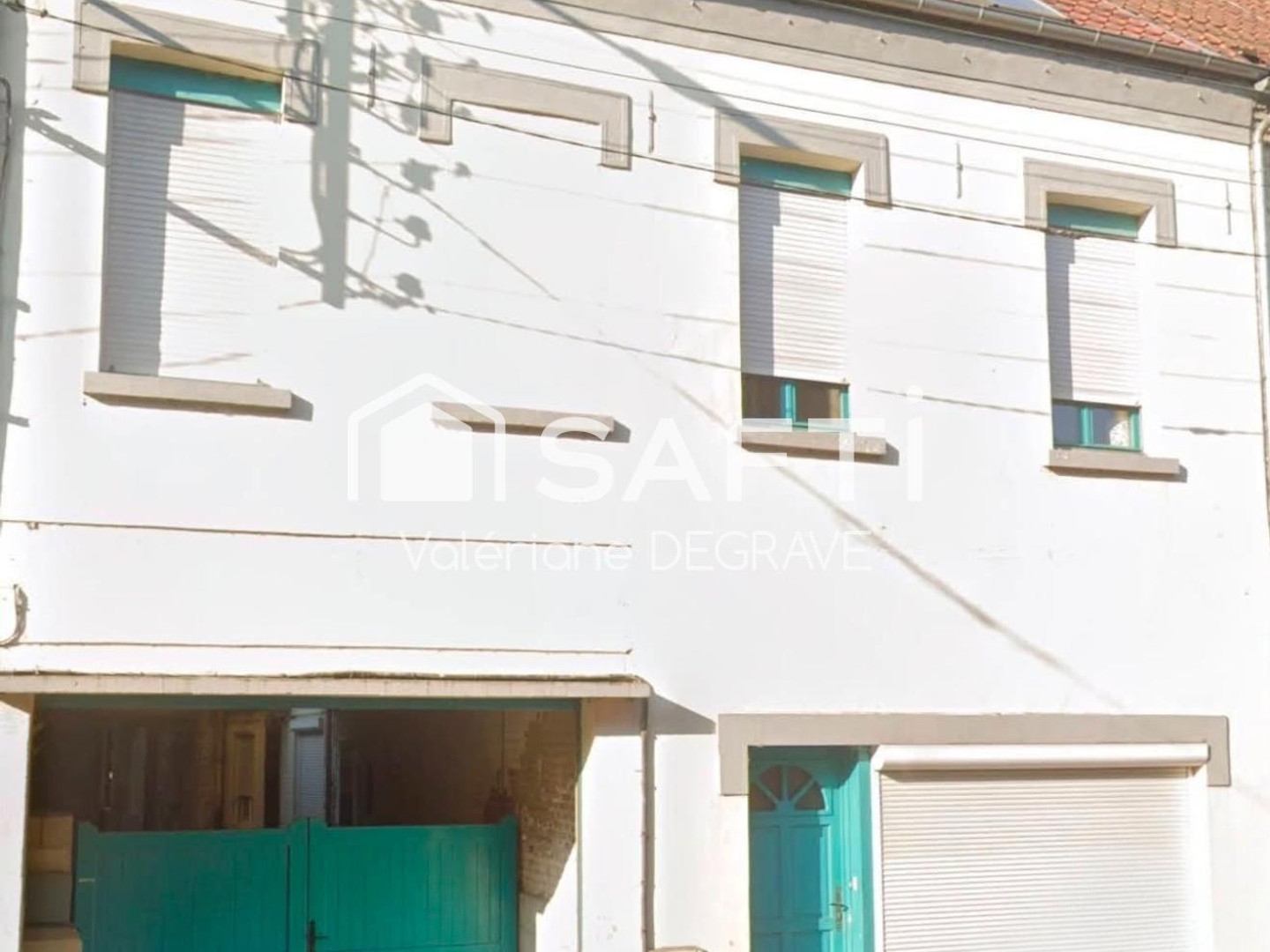 IMMEUBLE  4 LOTS  ENV. 197 M²  9,35 % DE RENTA