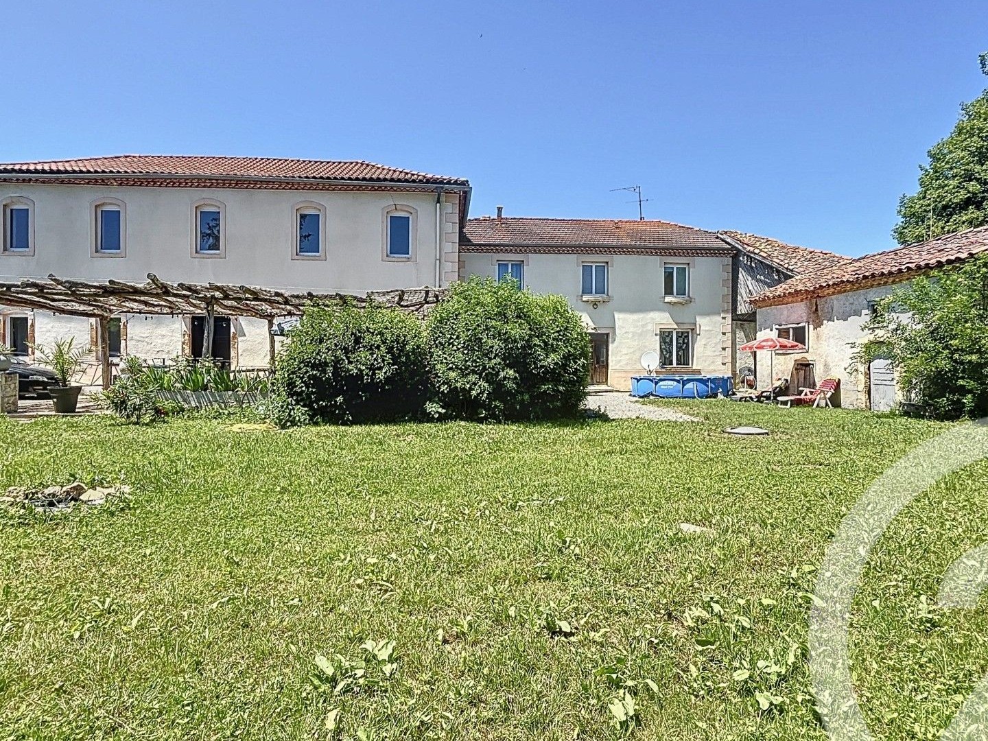 Maison 7 pièces 407 m²