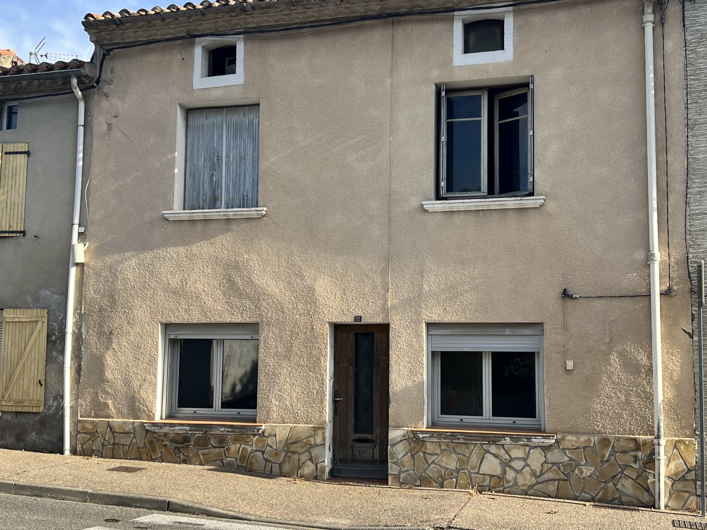 PEXIORA - MAISON DE VILLAGE 4 CHAMBRES AVEC JARDIN