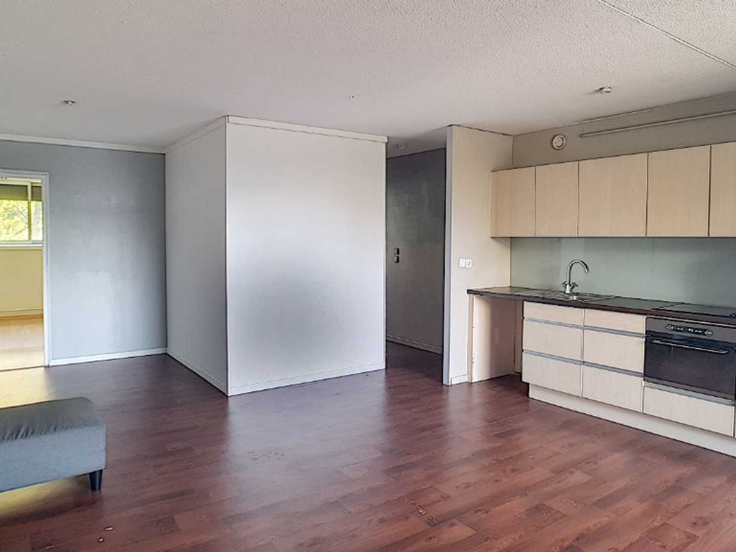 VENDU LOUE Appartement lumineux de 68m2 avec terrasse .
