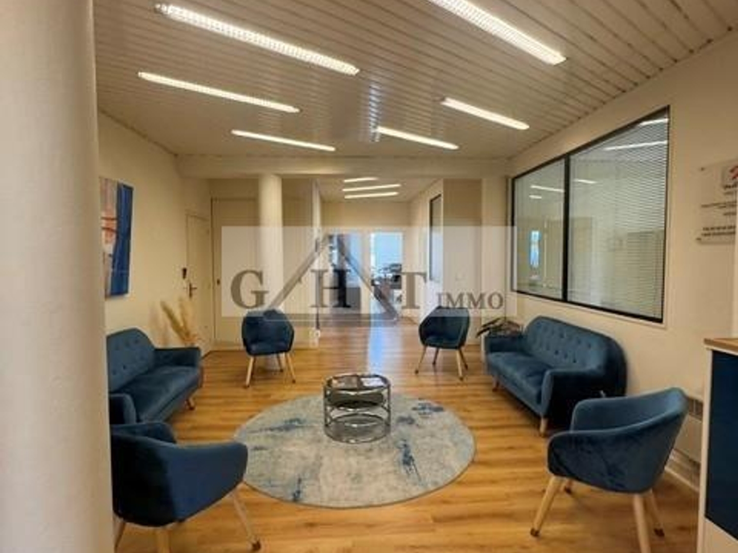Bureaux à vendre - 250m2 - Noisy-Le-Grand (93160)