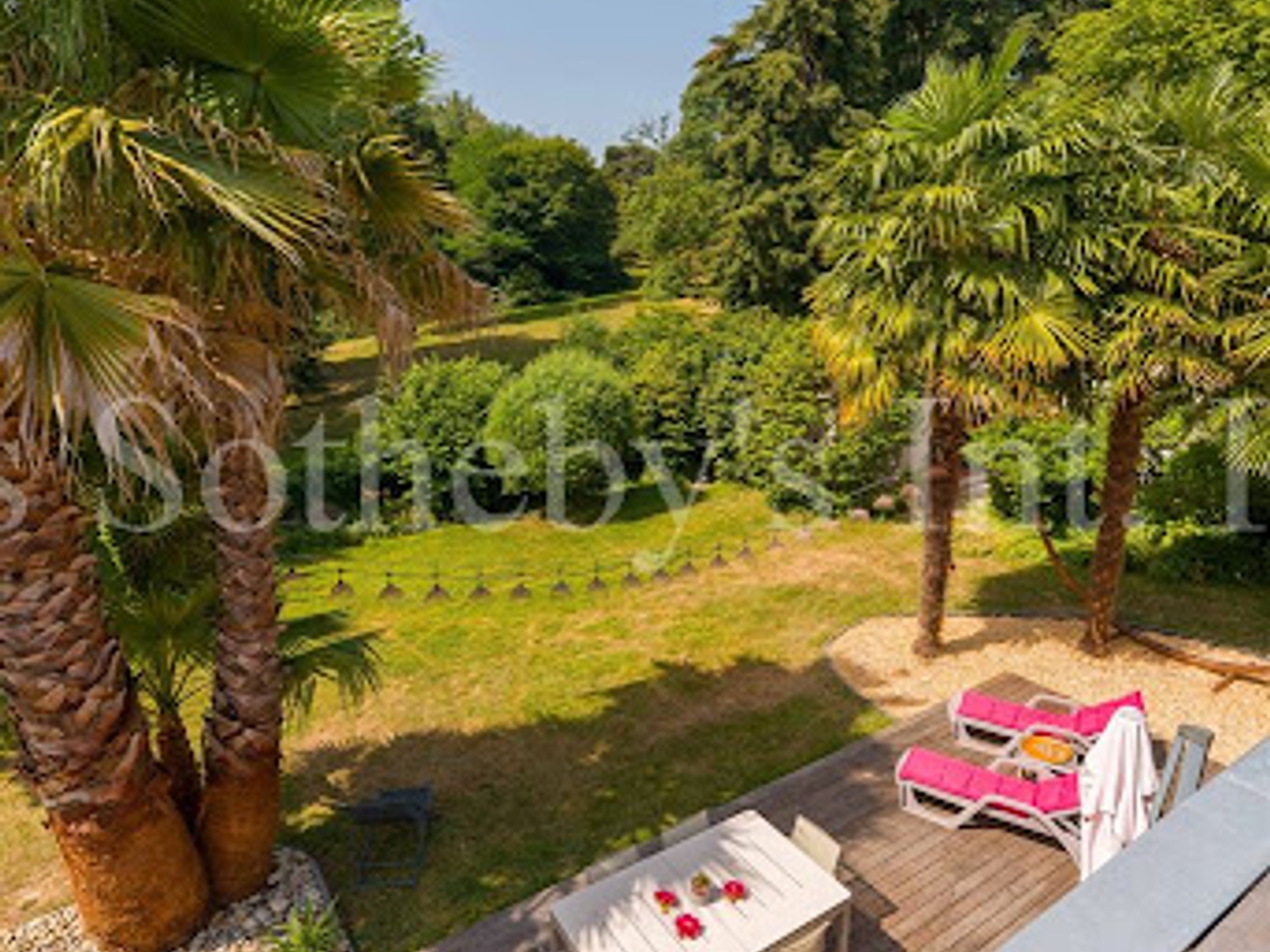 Maison 9 pièces 286 m²