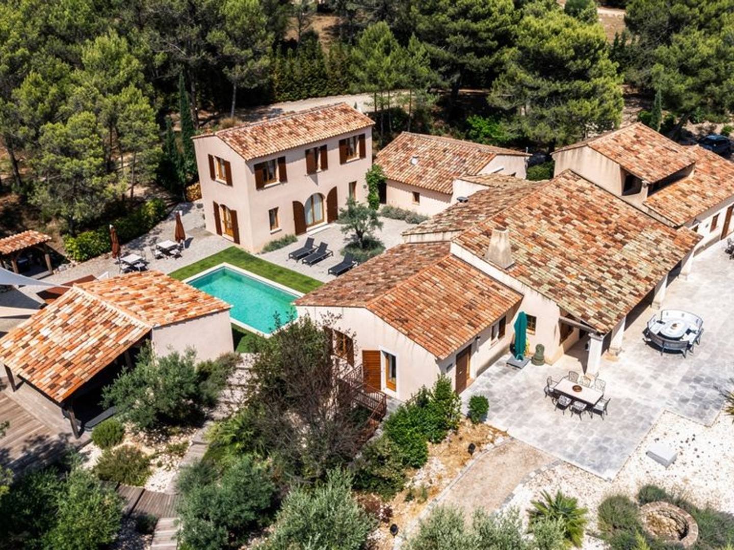 Château 17 pièces 380 m²