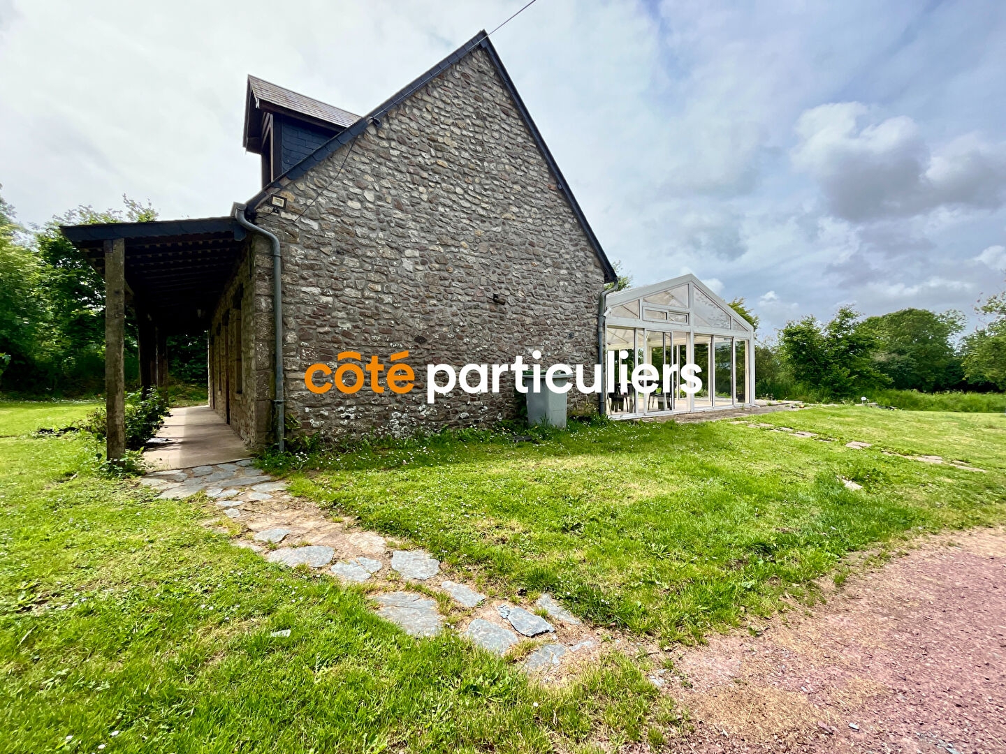 Maison à vendre - 3 pièces - 77m2 - Terre-Et-Marais (50500)
