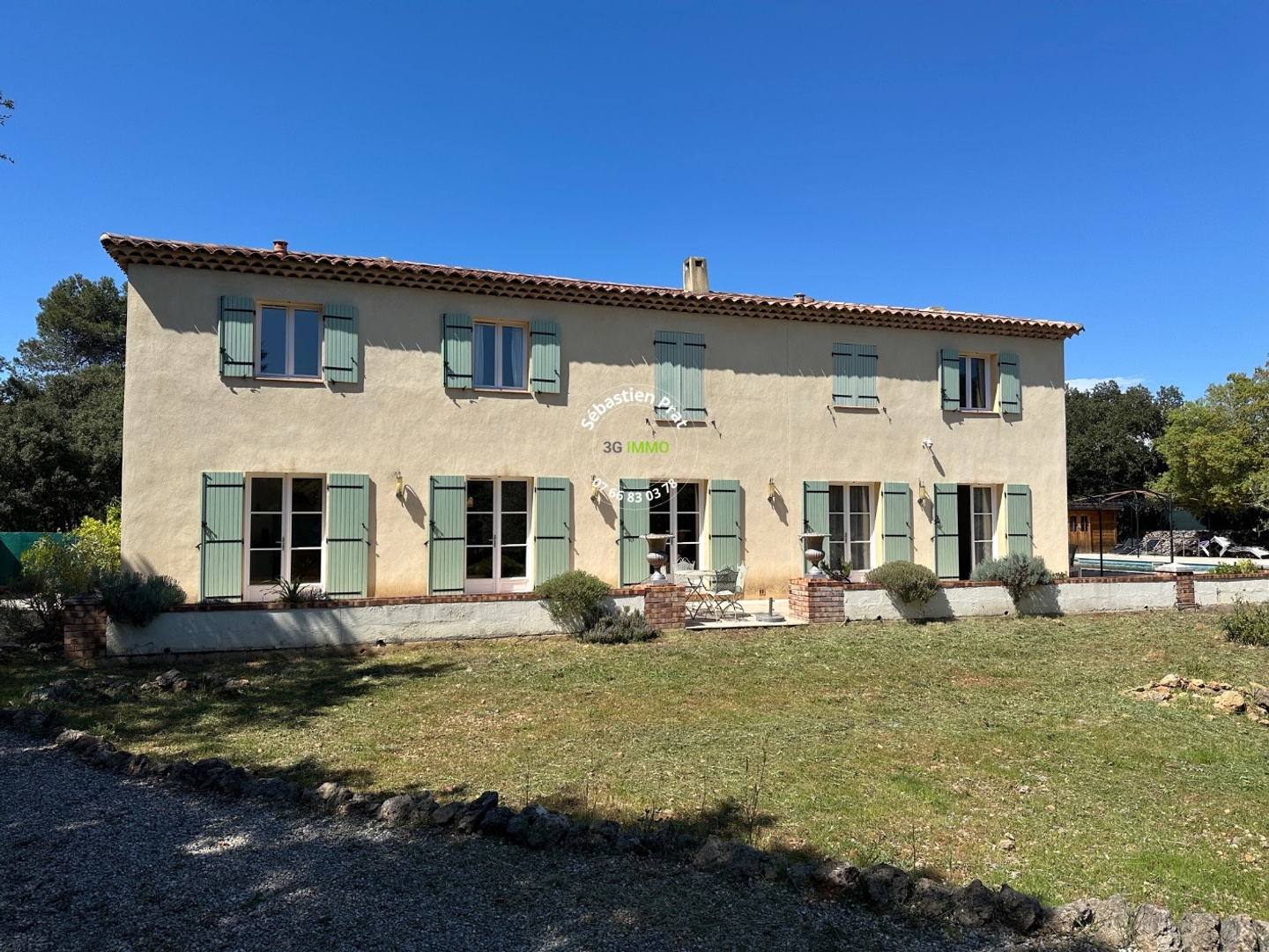 Spacieuse demeure de 9 pièces, 235m²