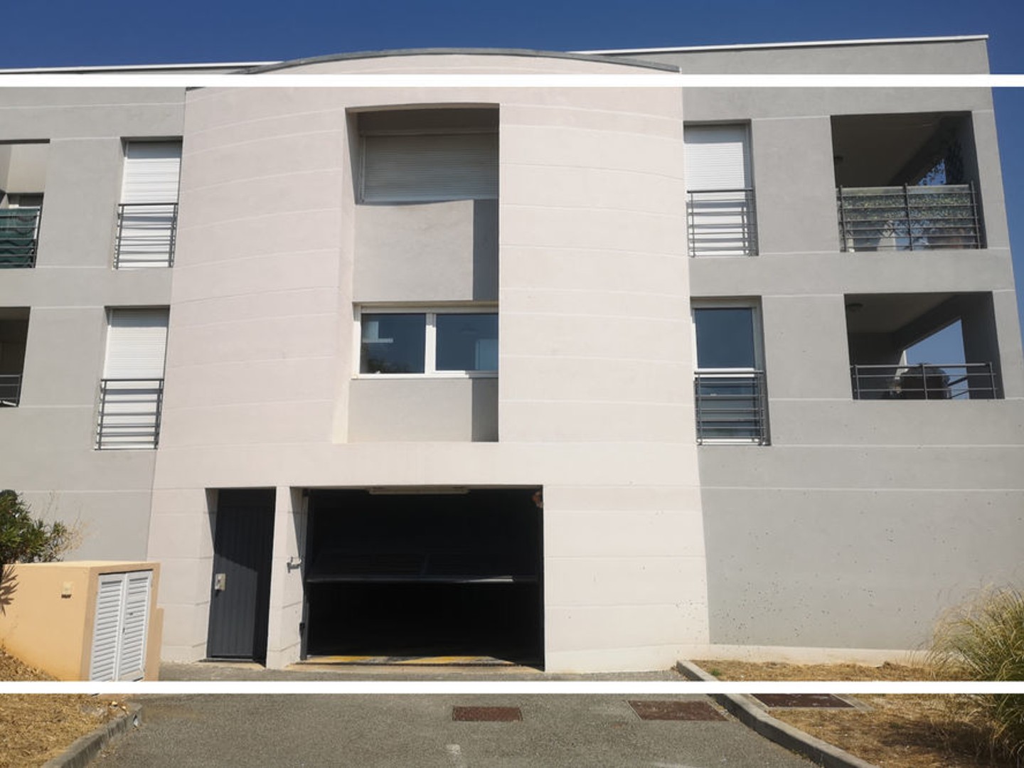 GARAGE 12 M² EN RDC : GARBEJAIRE