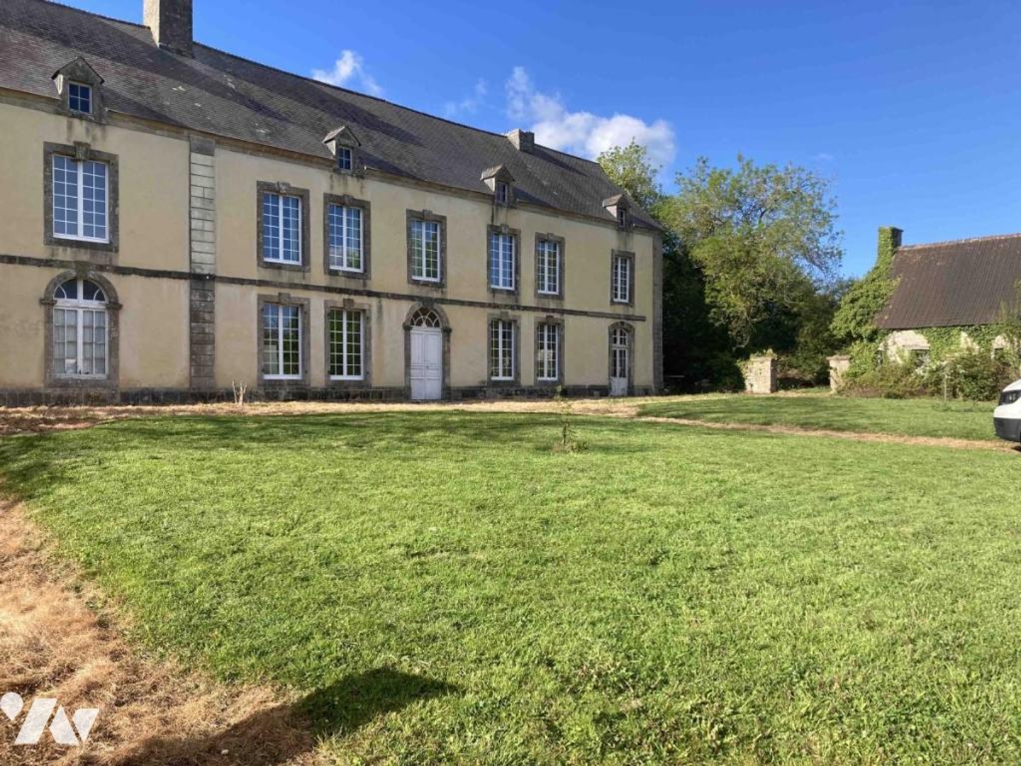 Maison 610 m²