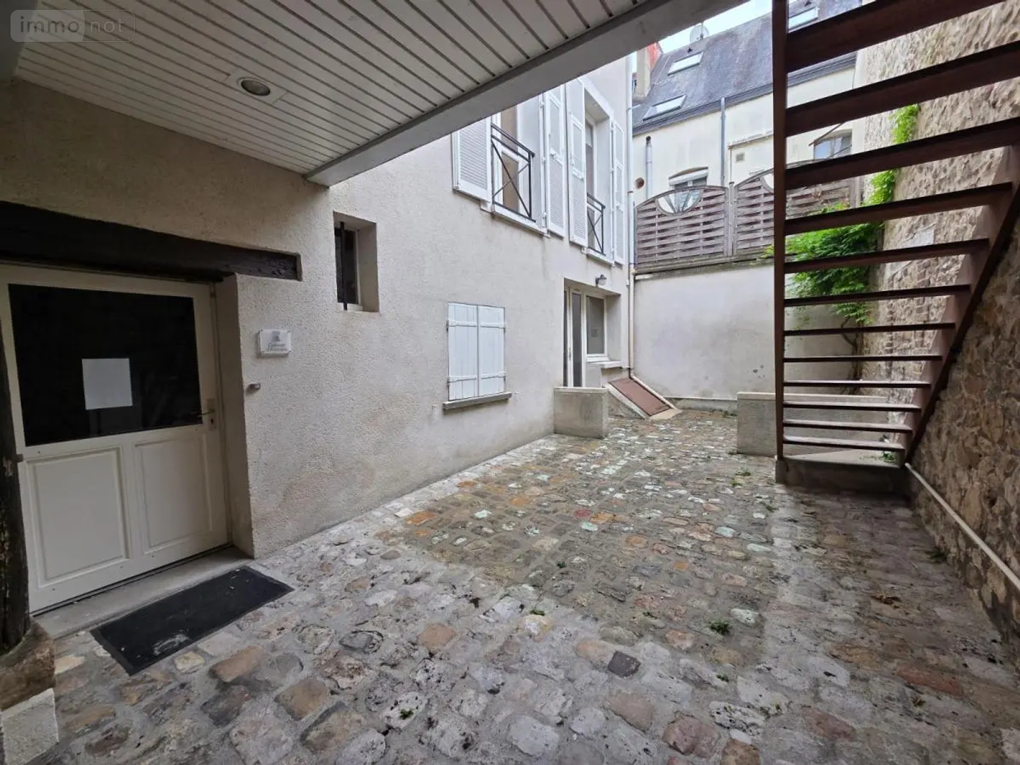 Immeuble à vendre - 270m2 - Montargis (45200)