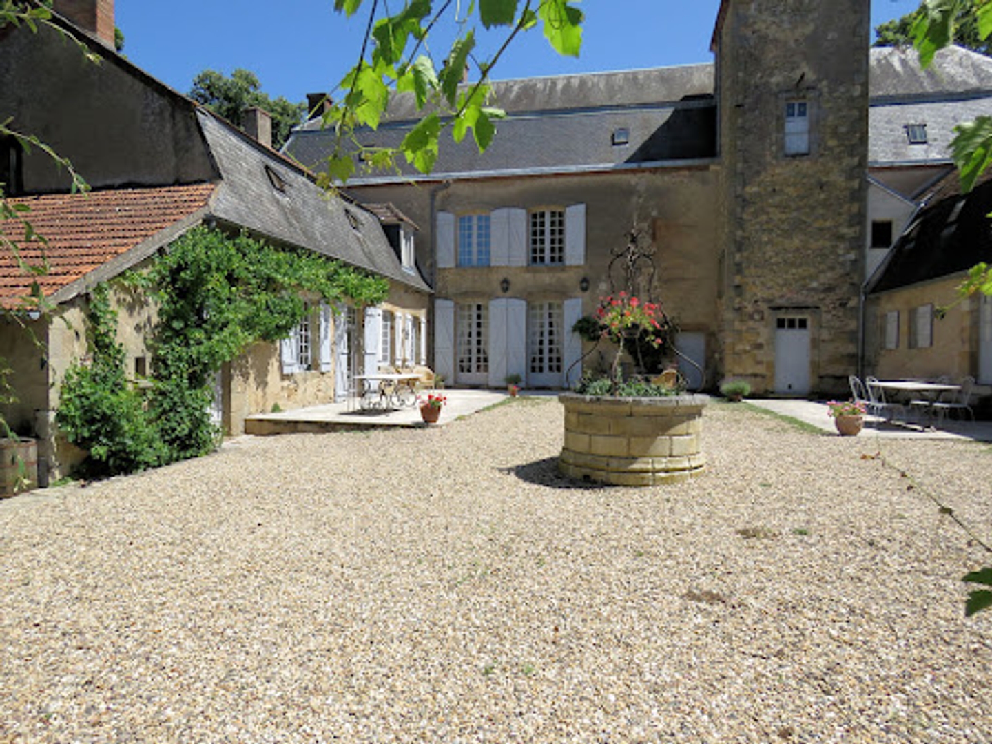 Maison à vendre - 18 pièces - 550m2 - Servant (63560)