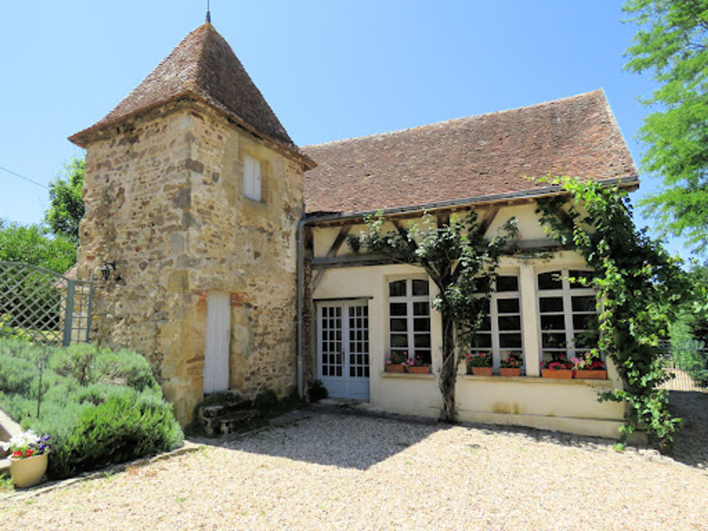 Maison à vendre - 18 pièces - 550m2 - Servant (63560)