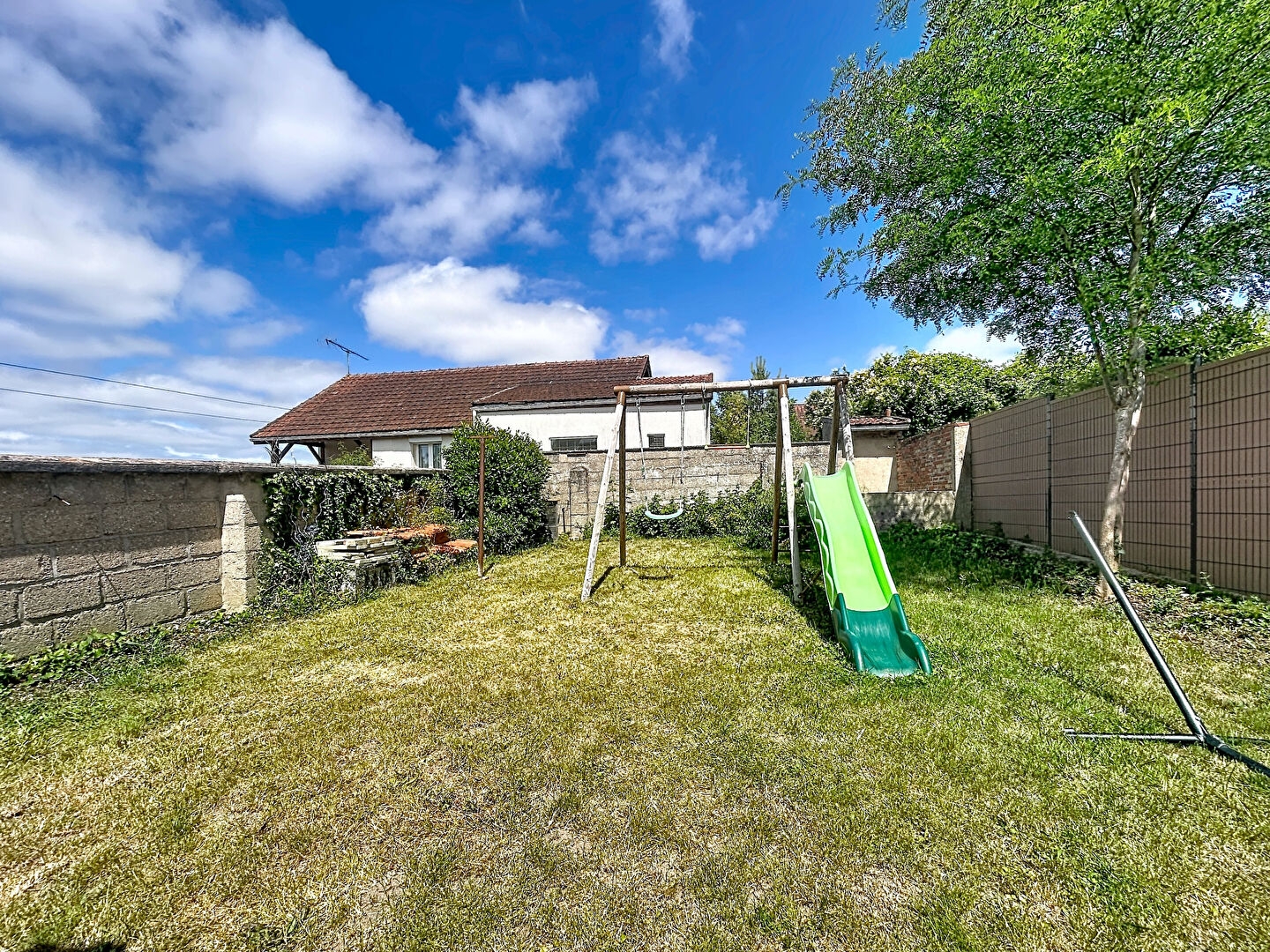 Maison à vendre - 5 pièces - 99m2 - Auxerre (89000)