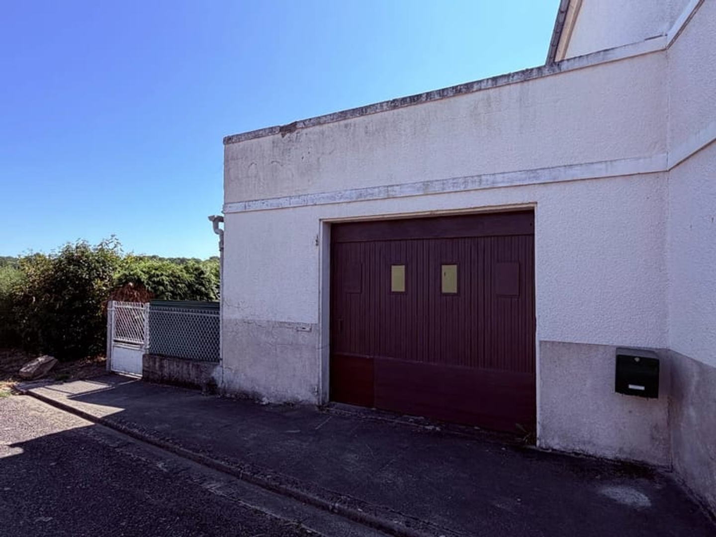 Maison à vendre - 8 pièces - 137m2 - Saint-Léger-Magna... (87190)
