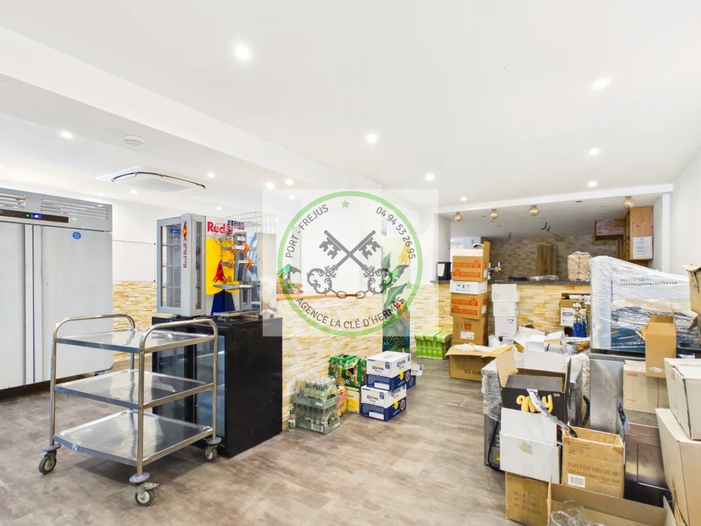 Magasin à vendre - Saint-Raphaël (83700)