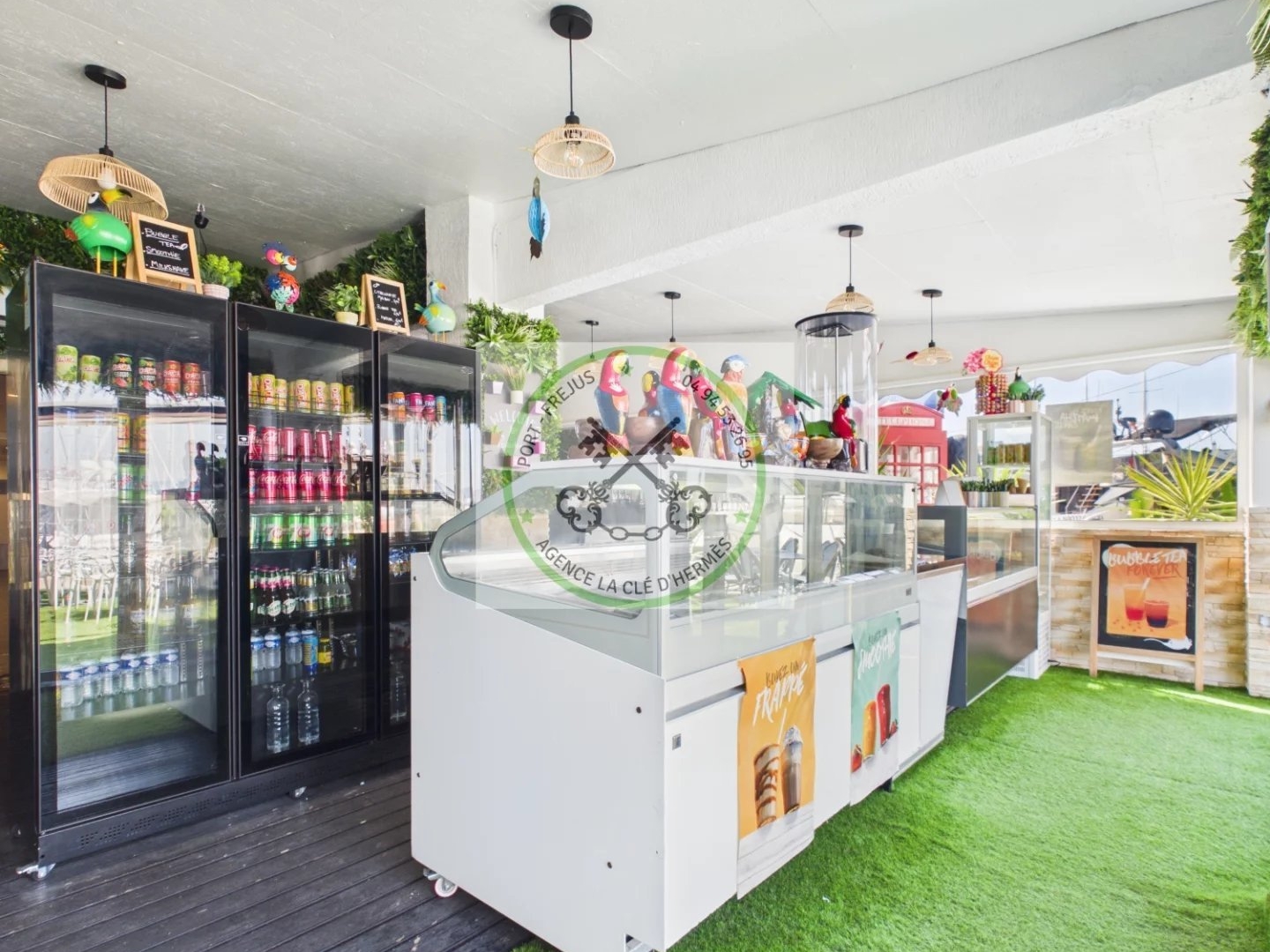 Magasin à vendre - Saint-Raphaël (83700)