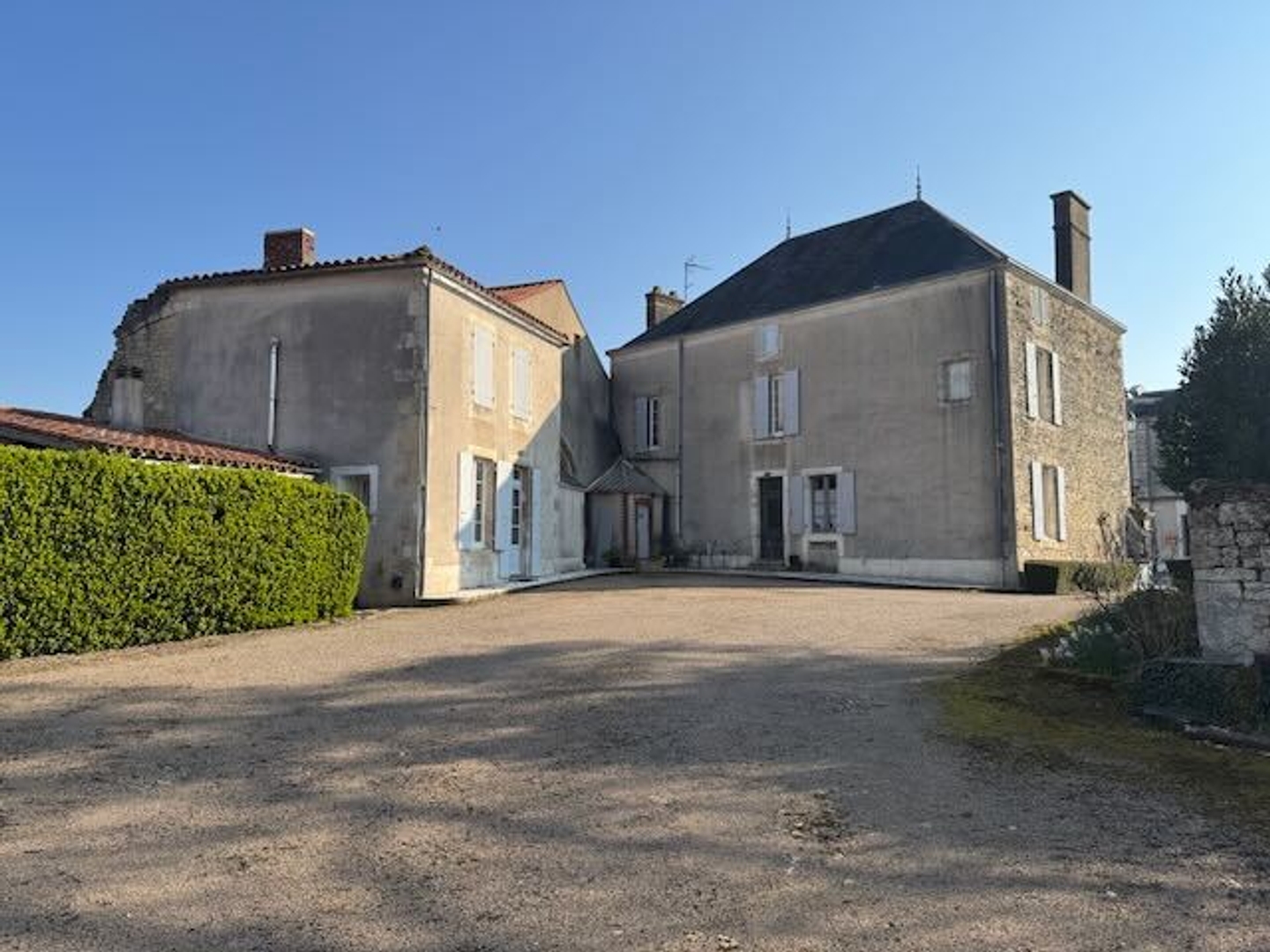 Maison à vendre - 6 pièces - 187m2 - Saint-Jean-D'hermine (85210)
