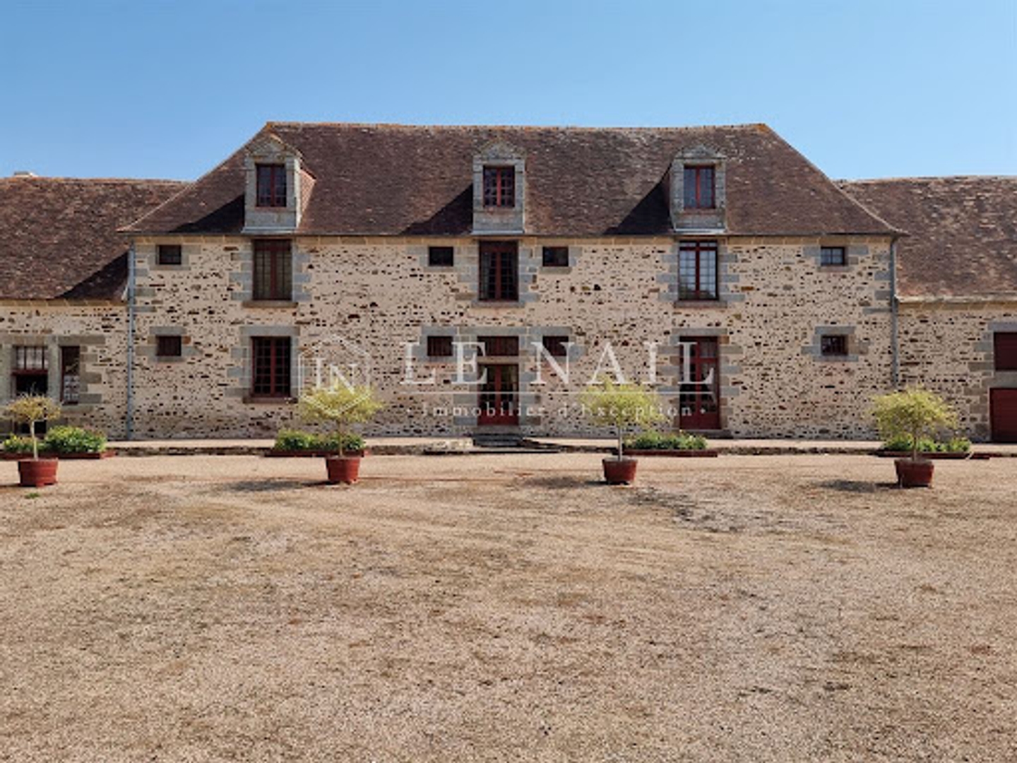 Maison à vendre - 7 pièces - 305m2 - Argentan (61200)