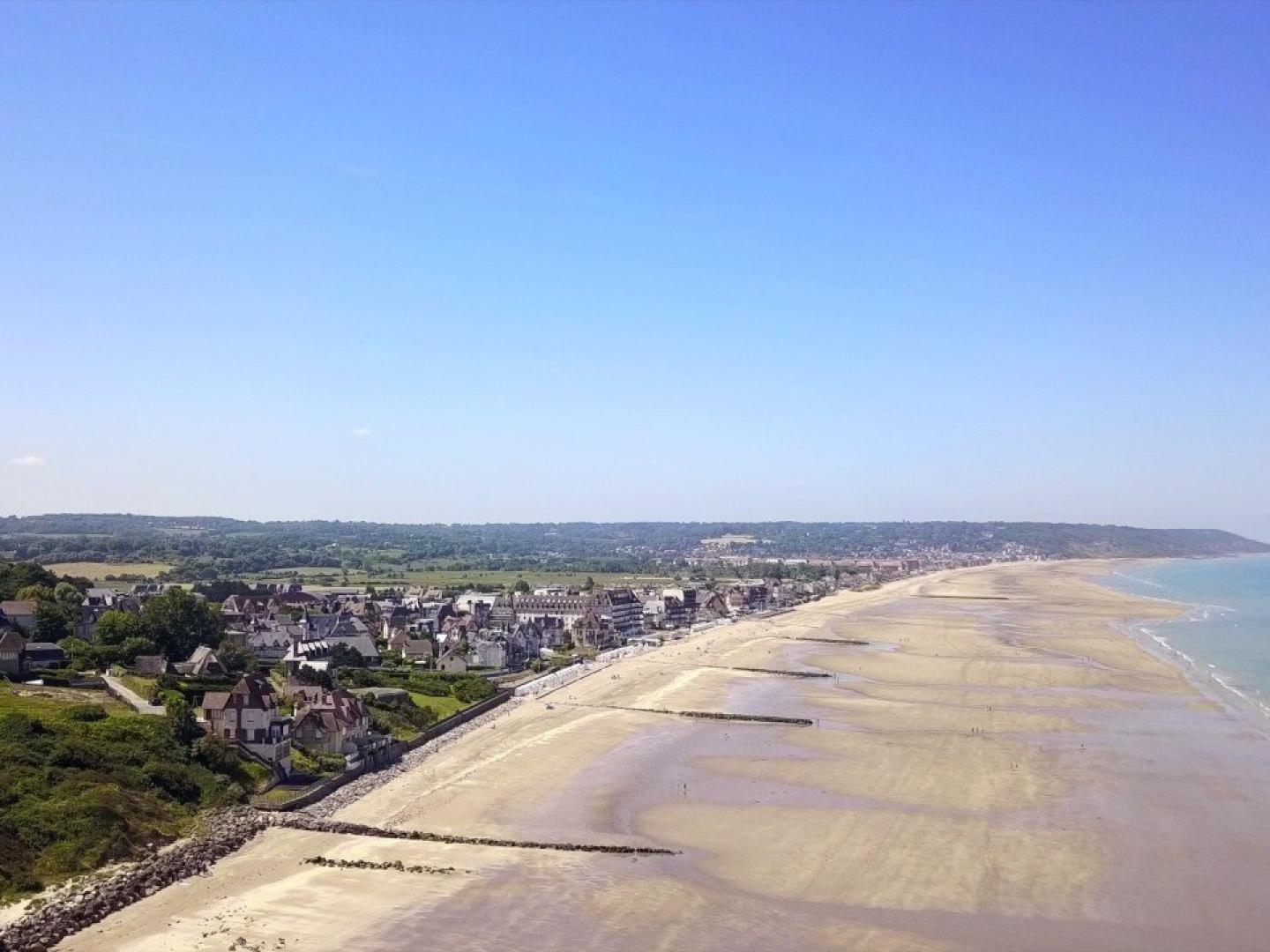 Vente unique dans la région entre mer et campagne ...