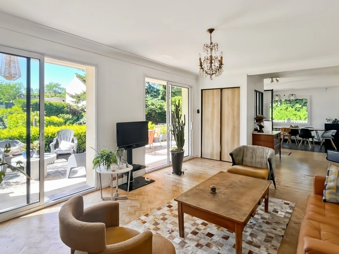 Maison à vendre - 7 pièces - 162m2 - Perrecy-Les-Forges (71420)
