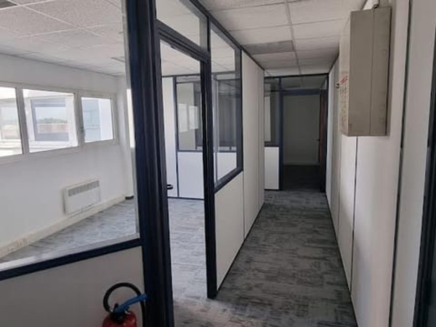 Local 103 m²