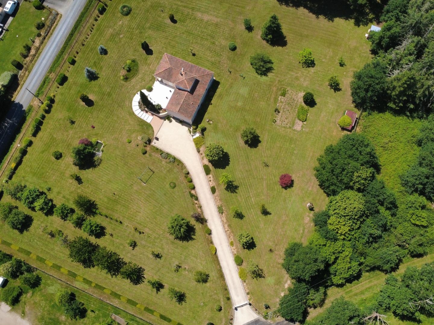 Maison à vendre - 7 pièces - 165m2 - Chirac (16150)