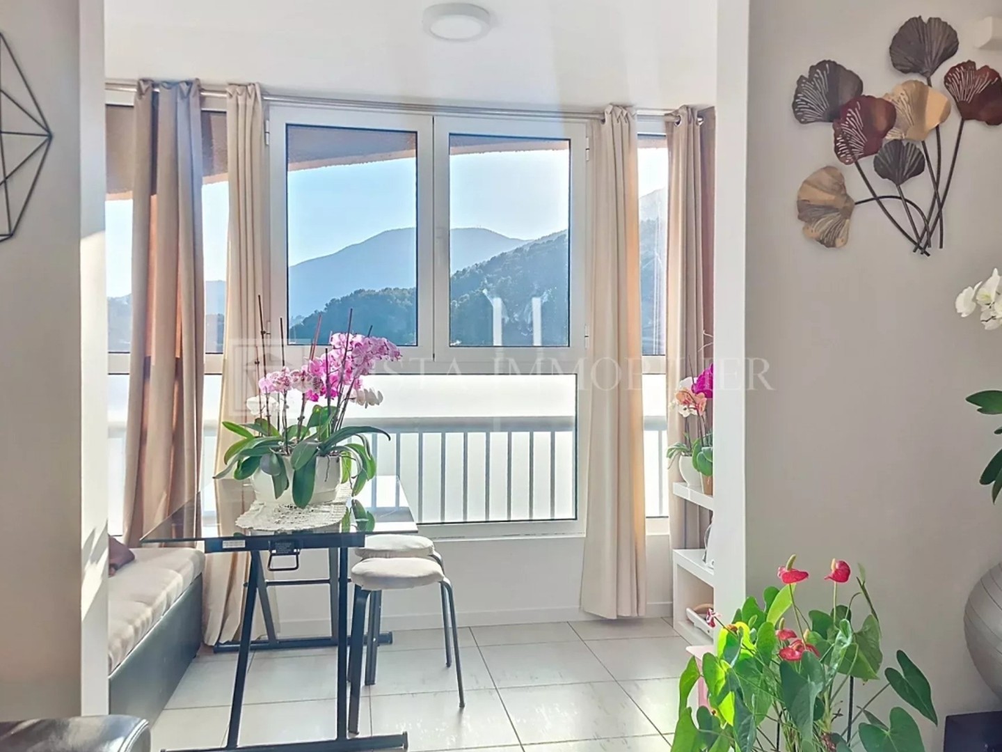 Duplex 4 pièces avec cave et garage - Menton