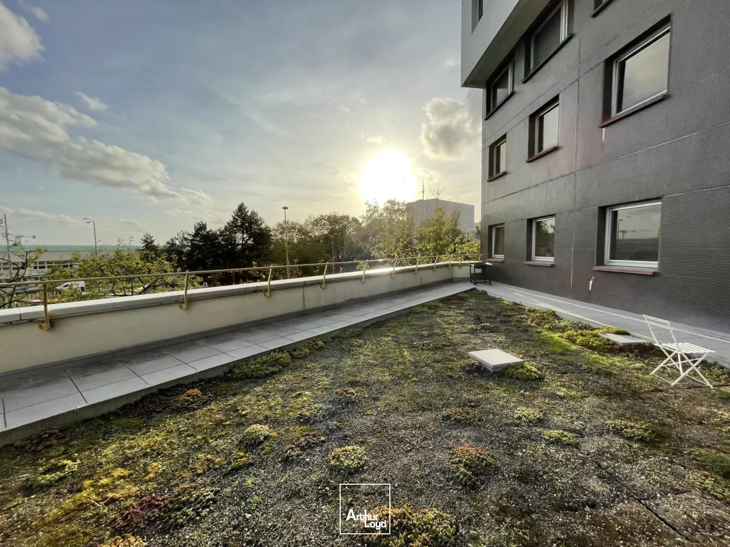 Bureaux à vendre - 2 pièces - 1124m2 - Puteaux (92800)