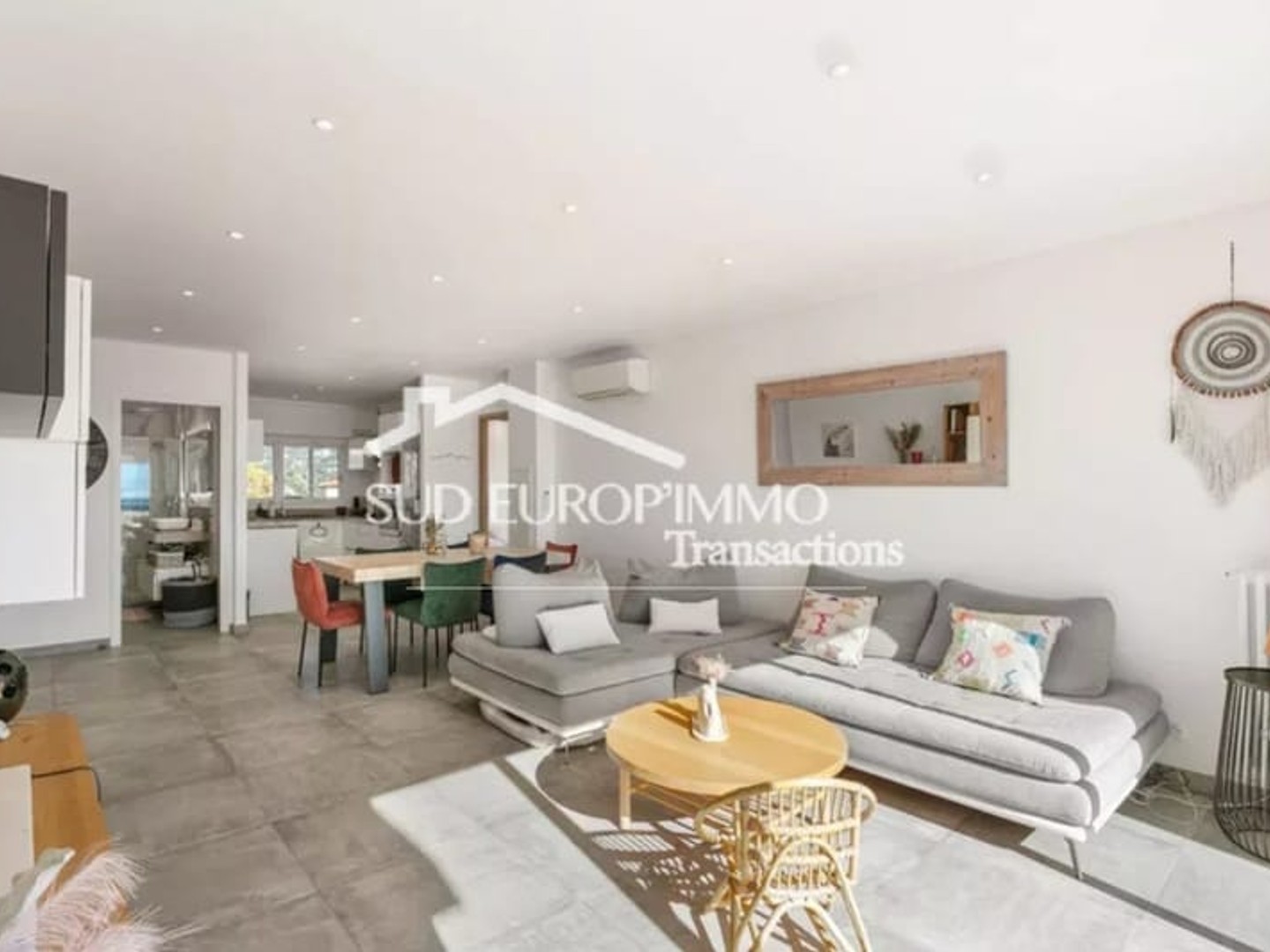 DERNIER ETAGE PLATEAU ST MICHEL