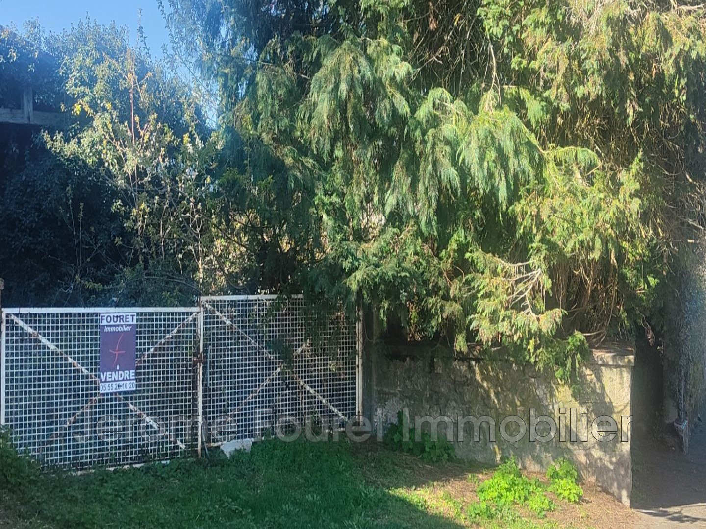 Terrain 790 m²