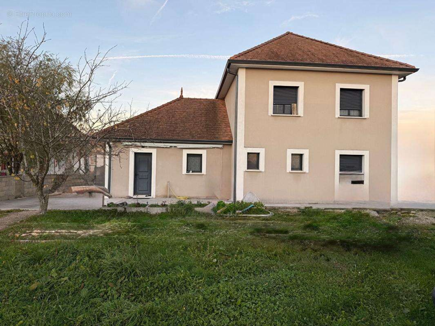 Maison à vendre - 7 pièces - 150m2 - Allériot (71380)