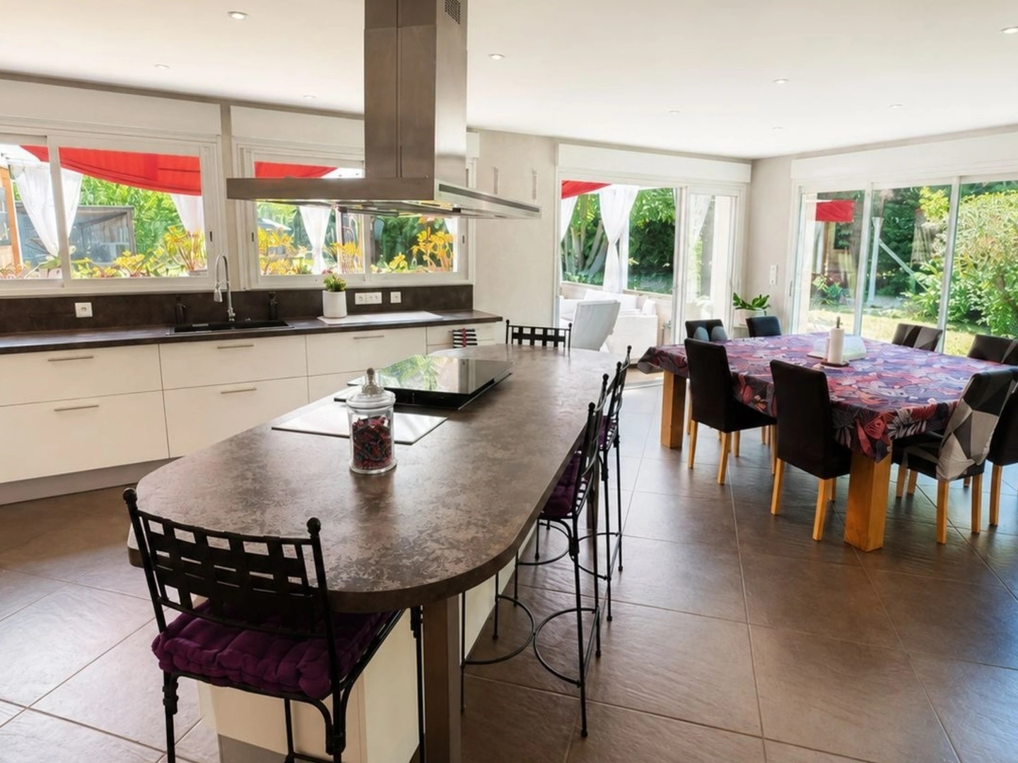 Maison à vendre - 8 pièces - 259m2 - Saint-Just-Saint-... (42170)