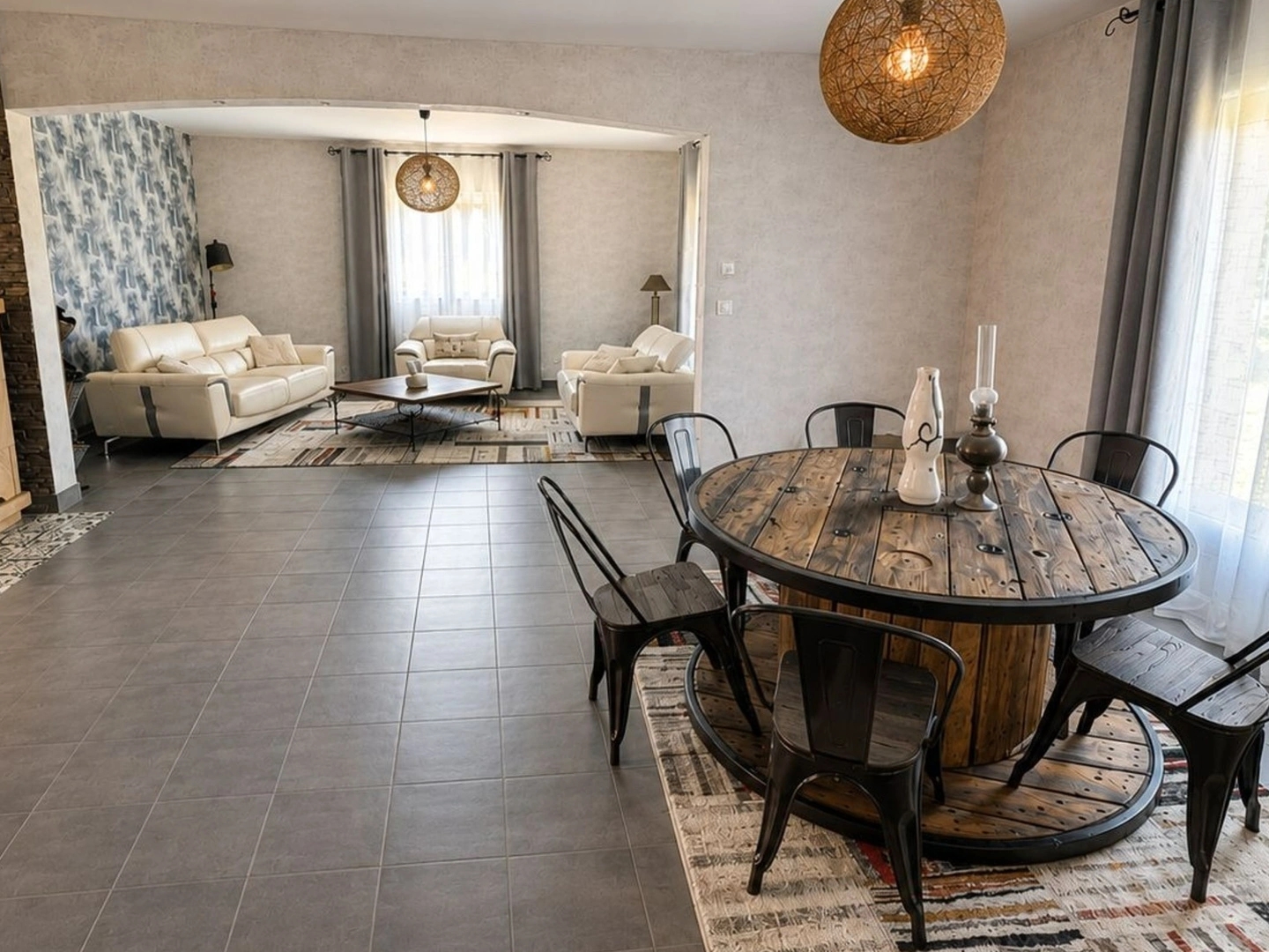 Maison à vendre - 8 pièces - 259m2 - Saint-Just-Saint-... (42170)