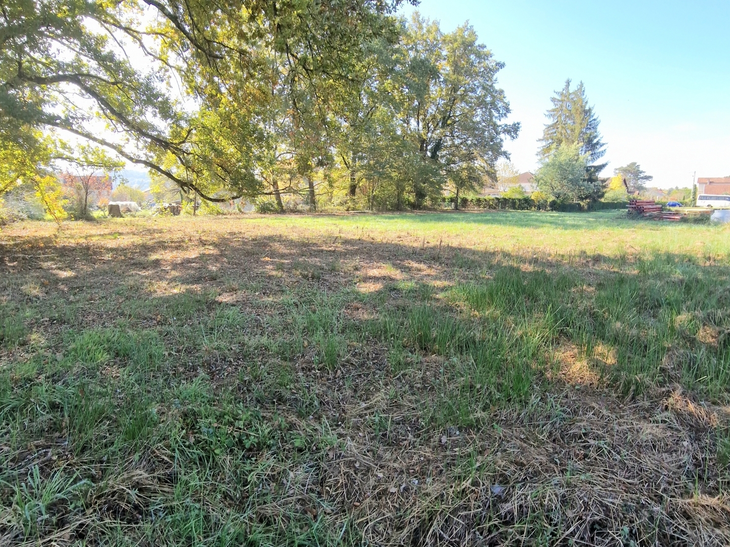 Terrain 977 m²
