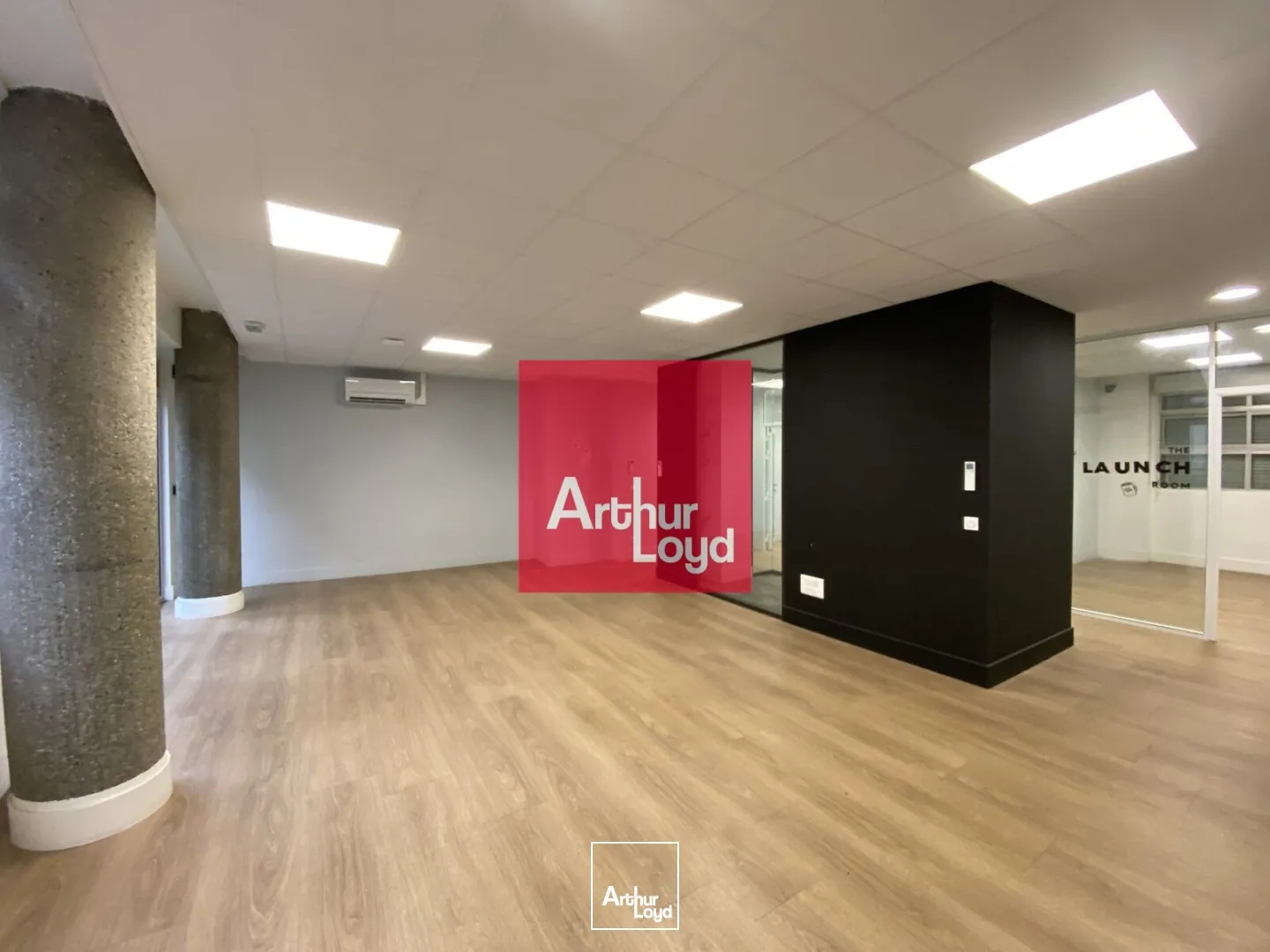 Vente bureaux à Grenoble avec stationnement et accès direct au sous sol